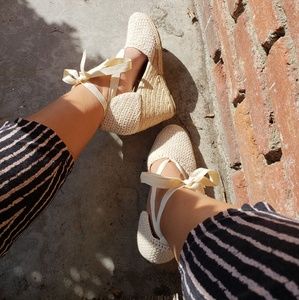 espadrilles with ribbon tie